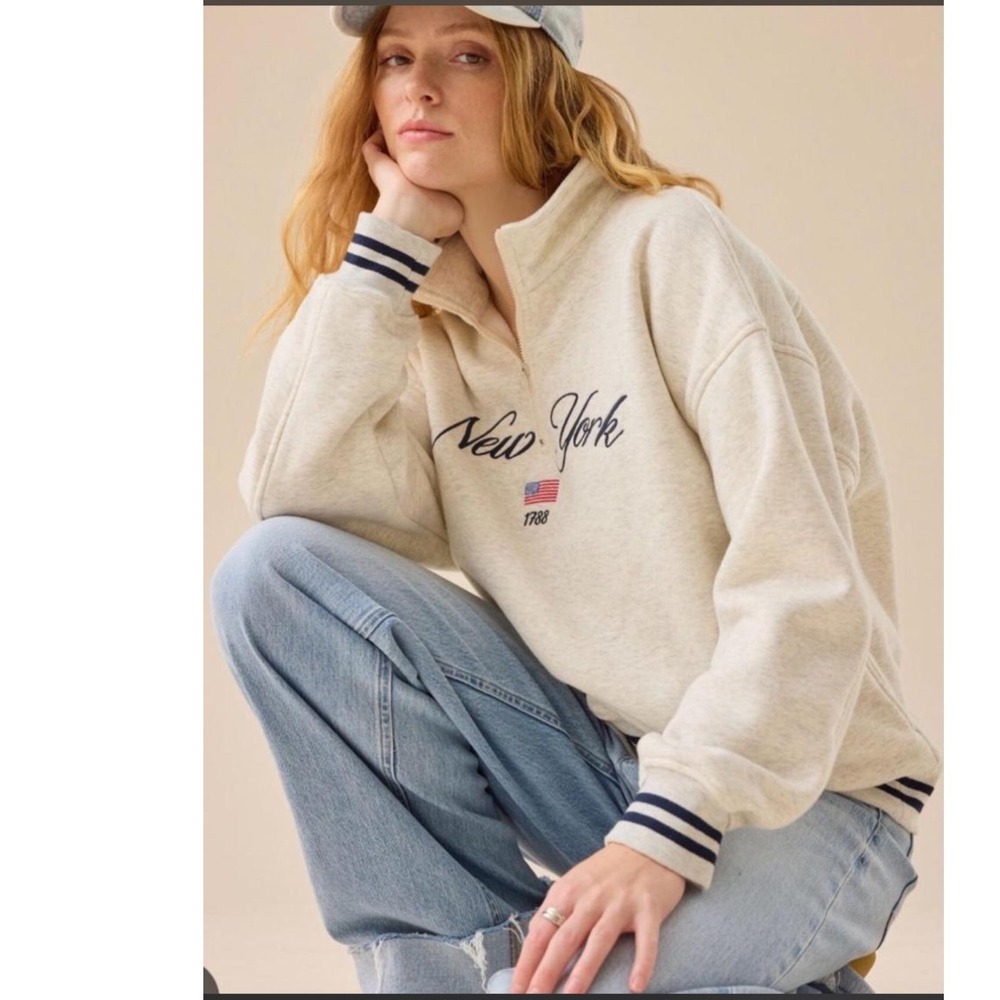Altar'd State New York 1788 Quarter Zip Sherpa Lined Sweatshirt Gray Large